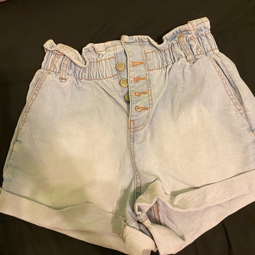Light blue scrunched denim shorts